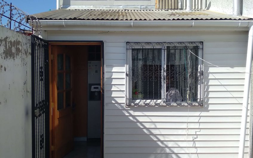 Casa 2 pisos, cerro Larraín / Valparaíso