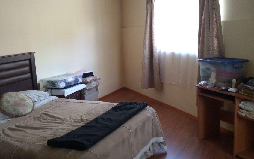 Casa 2 pisos, cerro Larraín / Valparaíso