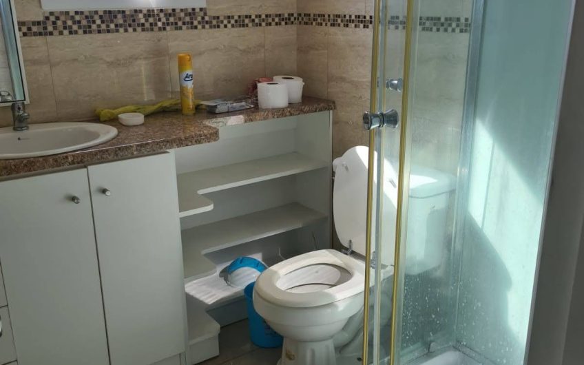 Casa 2 pisos, cerro Larraín / Valparaíso